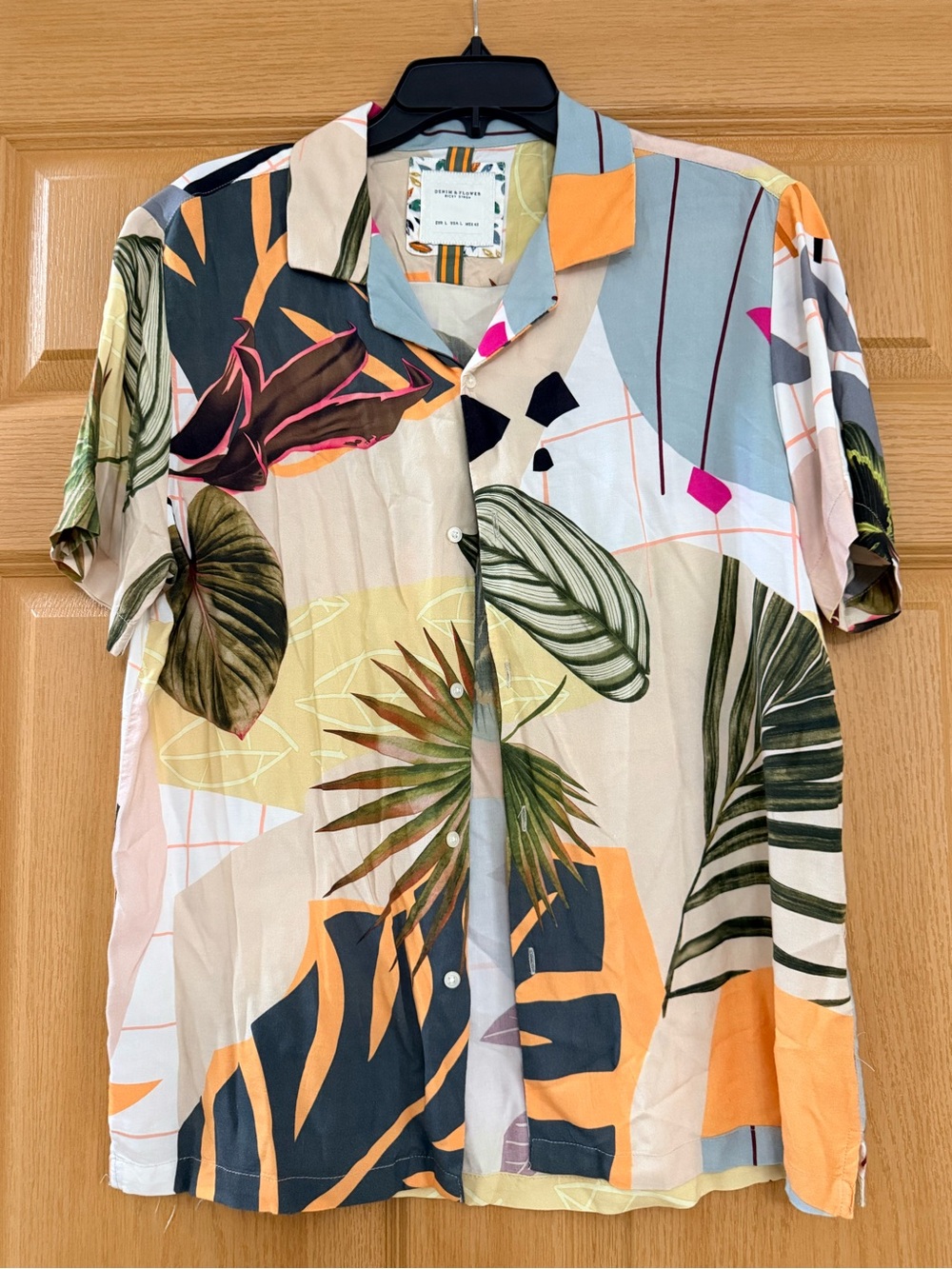 Denim & Flowers Ricky Singh Men's Tropical Print Short-Sleeve Shirt - Multicolor